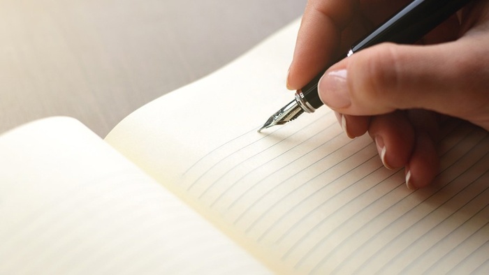 VIẾT NHẬT KÝ – CÁCH ĐƠN GIẢN ĐỂ GIẢI TỎA VÀ HIỂU RÕ CẢM XÚC CỦA BẢN THÂN